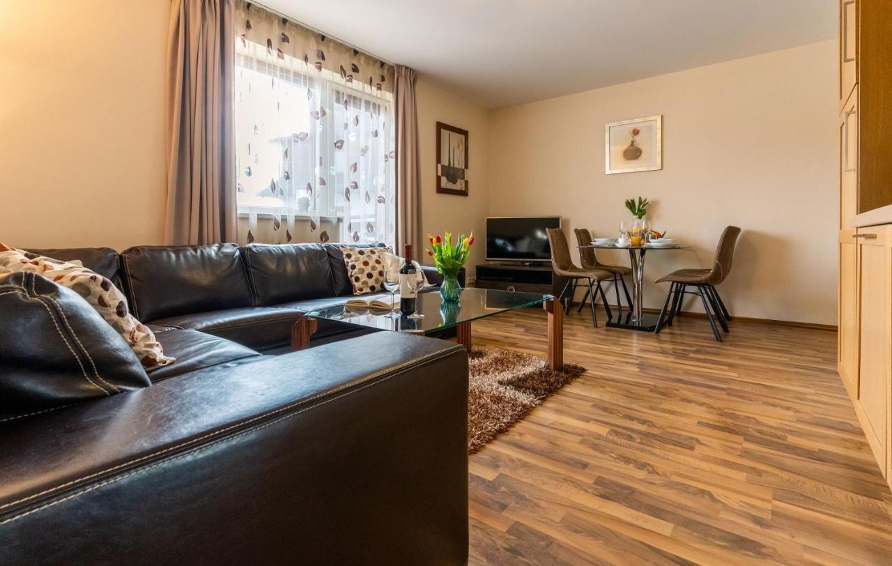 Central Apartment Доновалы Экстерьер фото